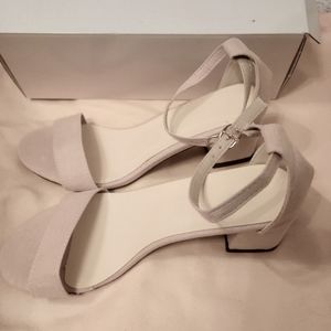 New in box womens heels